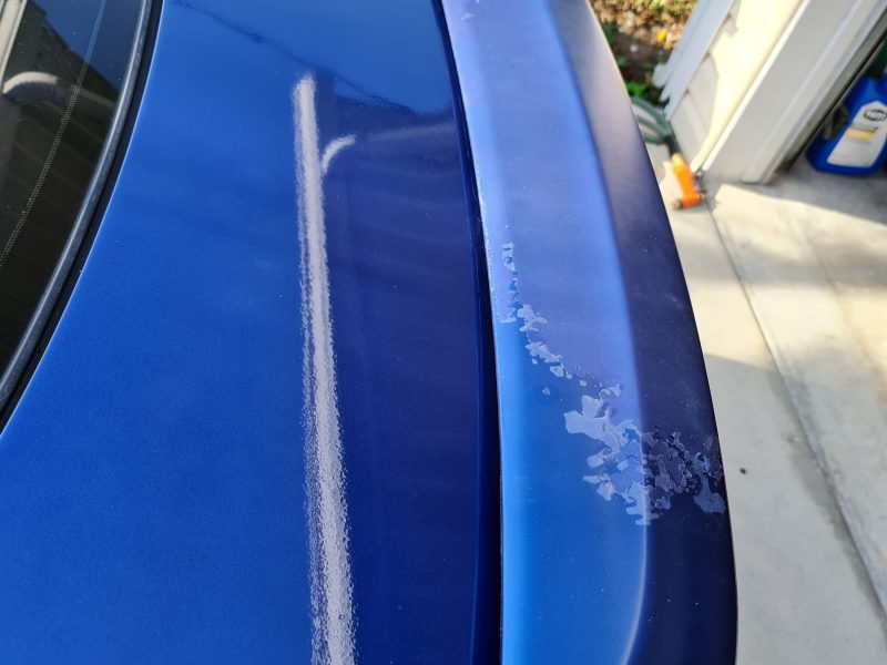 Lexus IS300 Spoiler - Peeling Paint